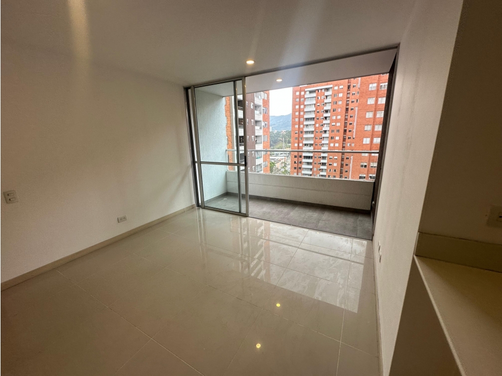 RENTO APARTAMENTO EN SABANETA PARTE PLANA — foto 4