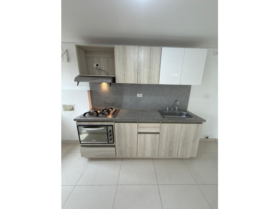 RENTO APARTAMENTO EN SABANETA PARTE PLANA — foto 5