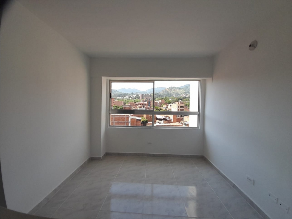 Apartamento en arriendo en barrio cristobal — foto 4