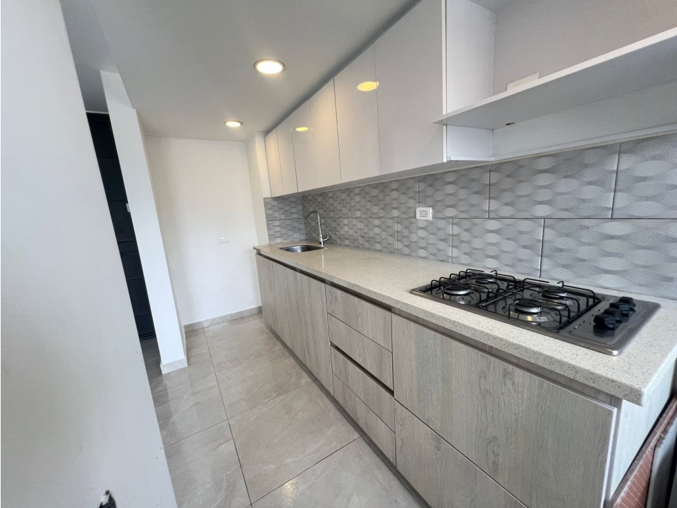 APARTAMENTO EN ARRIENDO EN LA DOCTORA-SABANETA — foto 4
