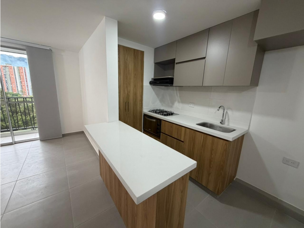 Arriendo apartamento en bello — foto 2