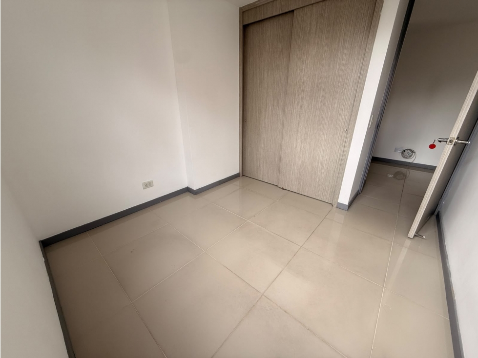 RENTO APARTAMENTO EN SABANETA PARTE PLANA CERCA A MAYORCA — foto 6