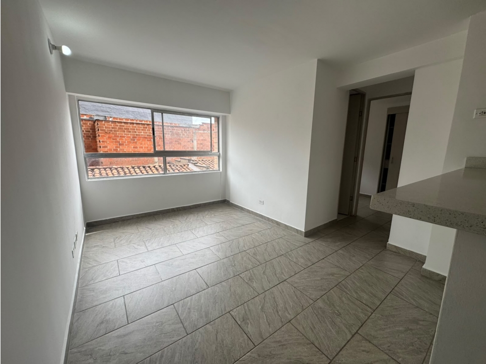 Apartamento en arriendo en Barrio cristobal — foto 2