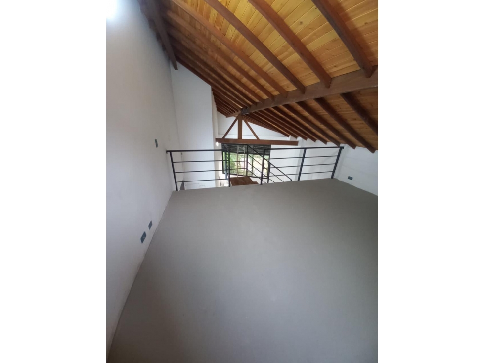 Apartamento duplex en arriendo en barrio cristobal — foto 5