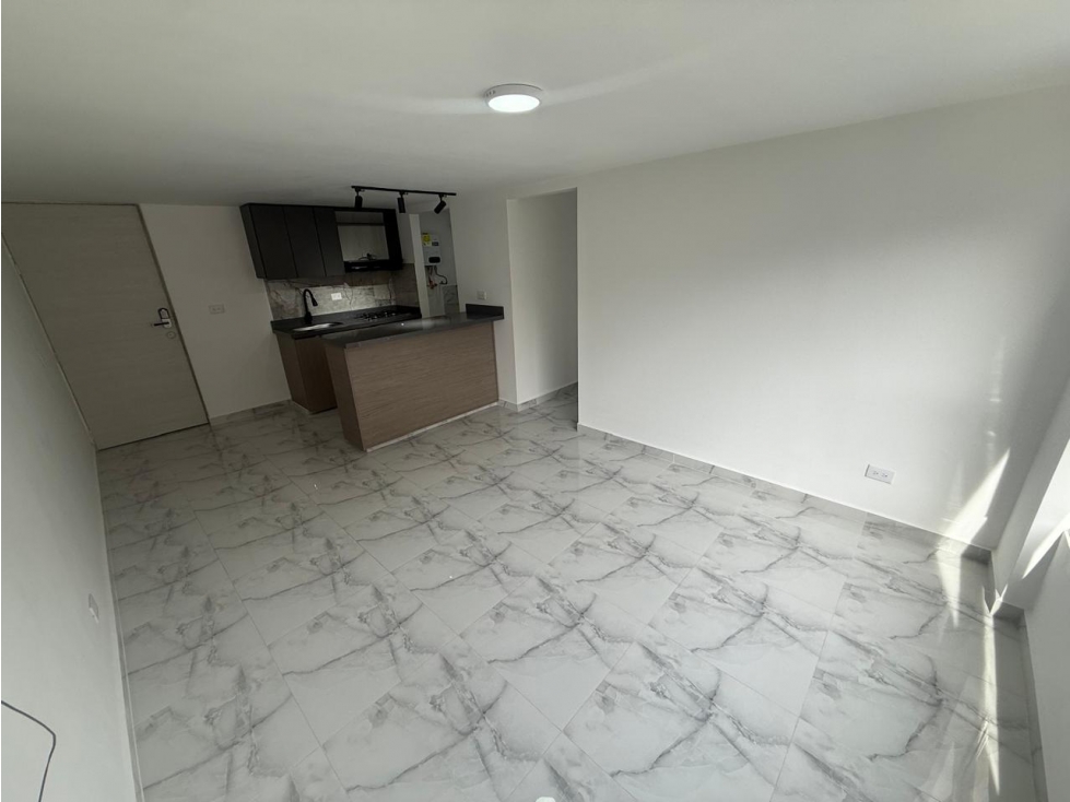 ARRIENDO APARTAMENTO SECTOR BELLO — foto 6