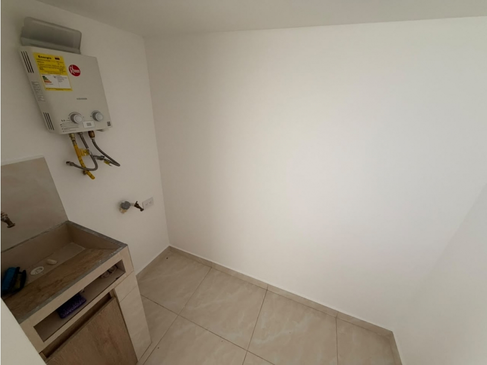 ARRIENDO APARTAMENTO EN NIQUIA BELLO — foto 4