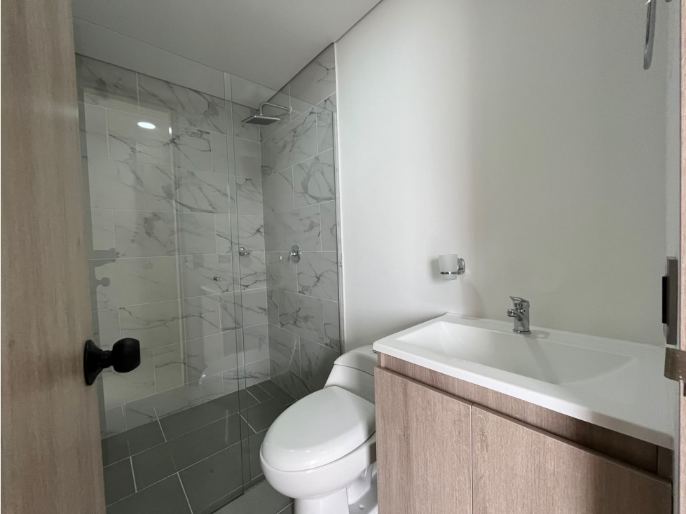 APARTAMENTO EN ARRIENDO TOLEDO -LA ESTRELLA — foto 4