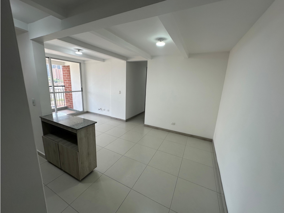 RENTO APARTAMENTO EN SABANETA PARTE PLANA CERCA AL PARQUE — foto 4