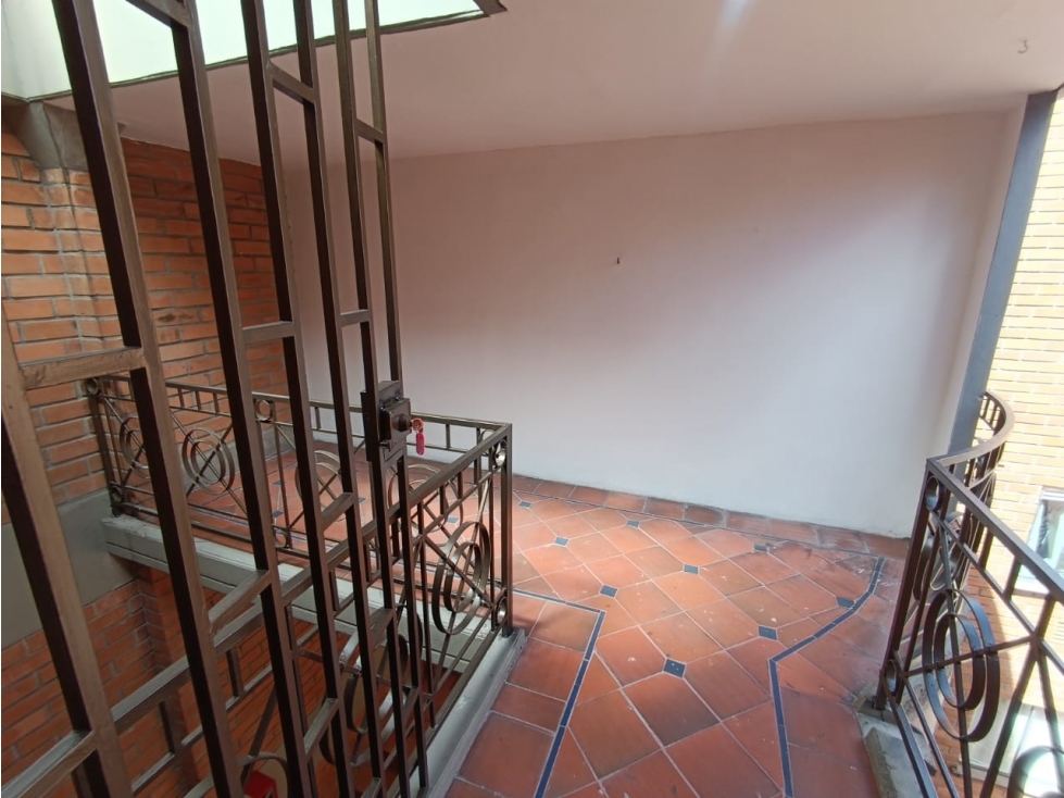 Apartamento en Arriendo en Laureles — foto 3