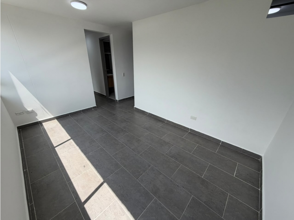 ARRIENDO APARTAMENTO EN BELLO SAN GABRIEL — foto 4