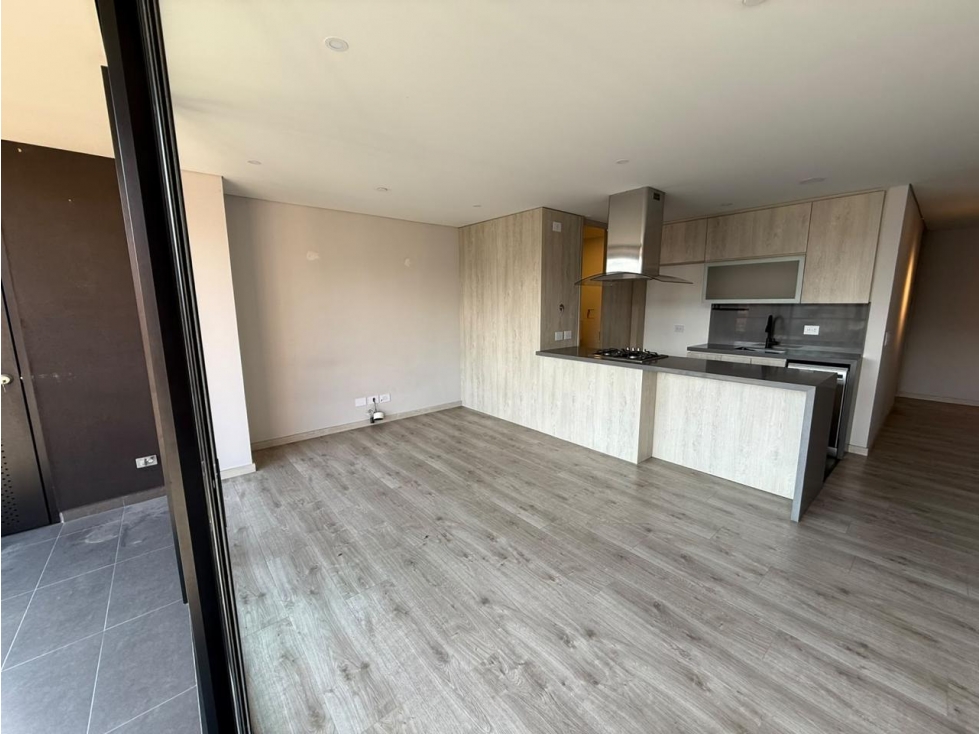 APARTAMENTO EN ALTOS DEL POBLADO