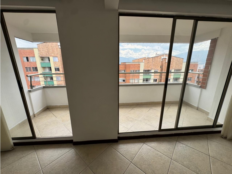 Arriendo apartamento Loma de los Bernal — foto 6