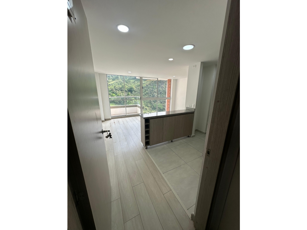 RENTO APARTAMENTO EN SABANETA UNIDAD PRIMEIRO — foto 5