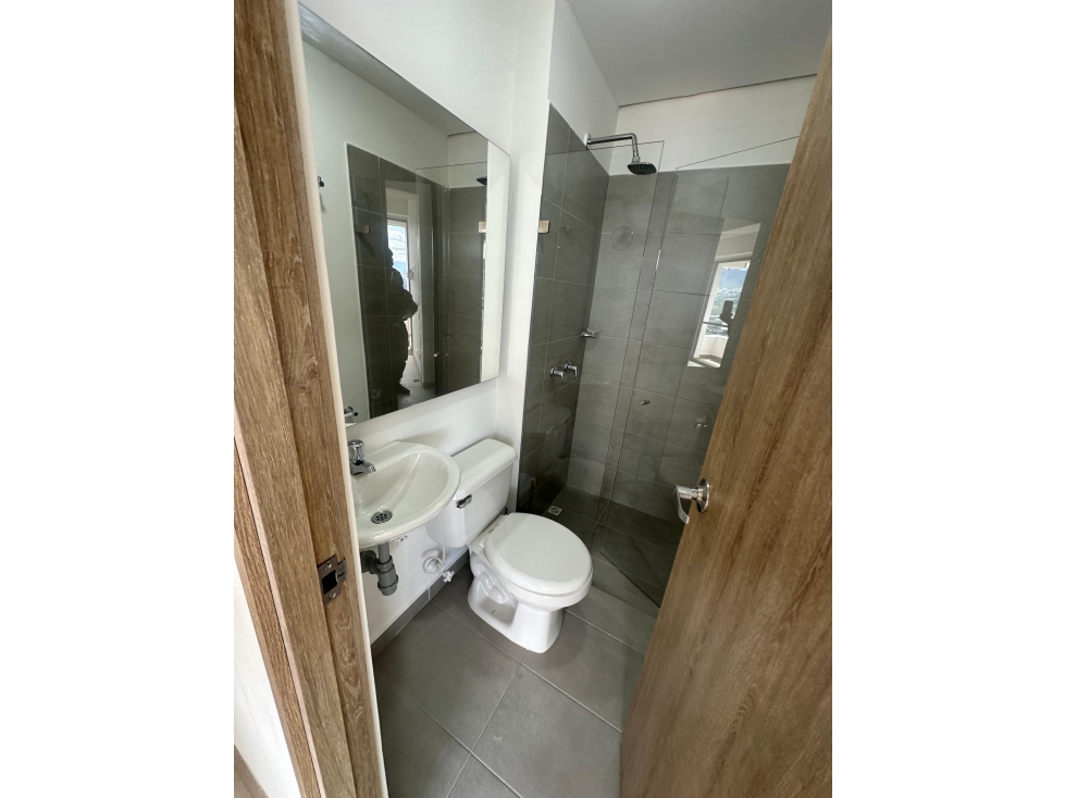 RENTO APARTAMENTO EN SABANETA UNIDAD LAGOS DEL SUR — foto 5