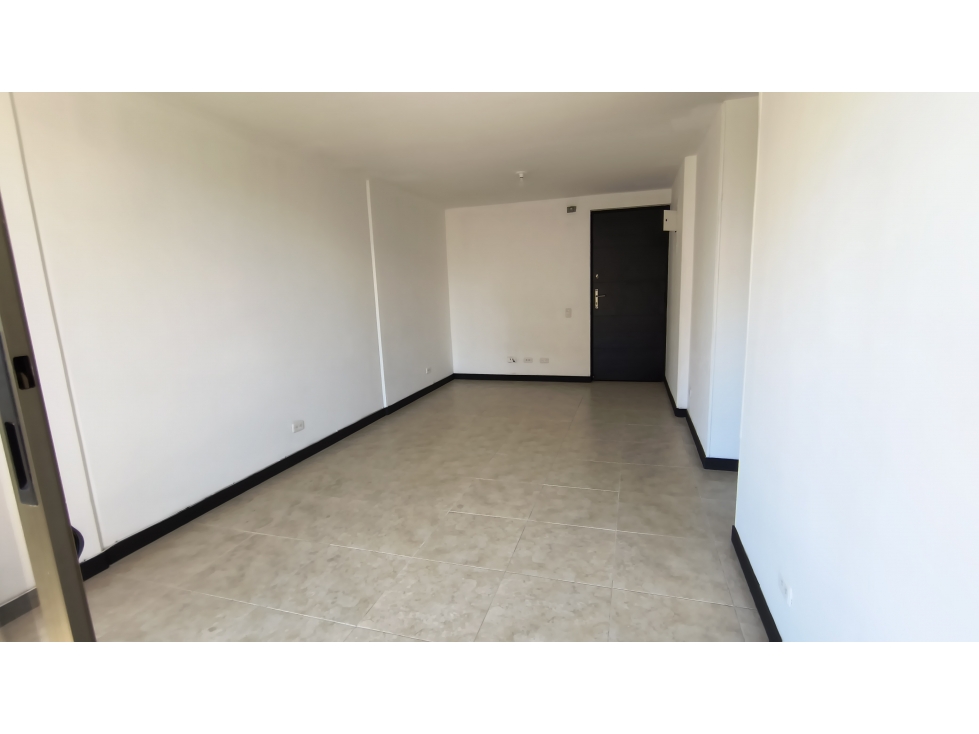 ARRIENDO APARTAMENTO POBLADO CASTROPOL — foto 5