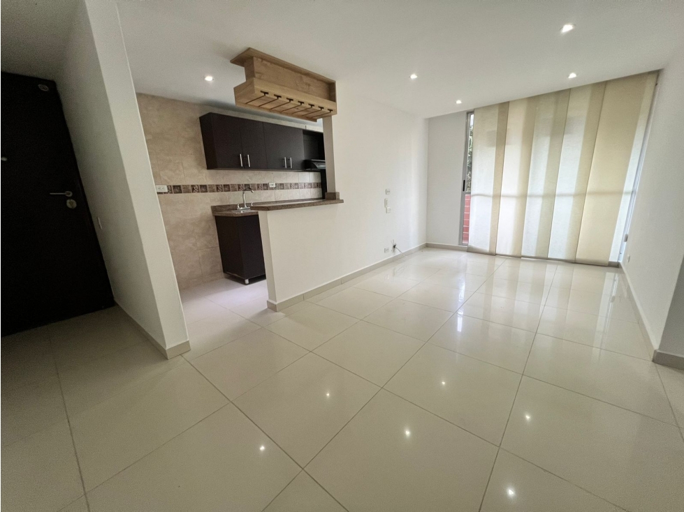 APARTAMENTO EN VENTA EN LOMA DE LOS BERNAL — foto 4