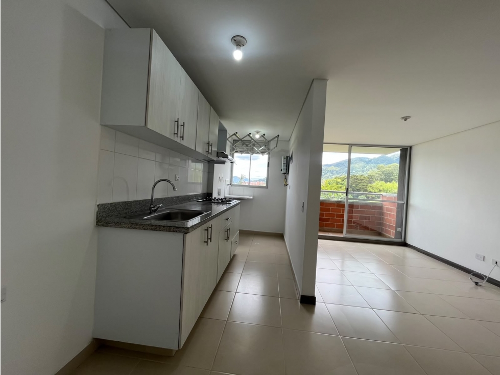 ARRIENDO APARTAMENTO EN LA ESTRELLA SECTOR FERRERIA — foto 2