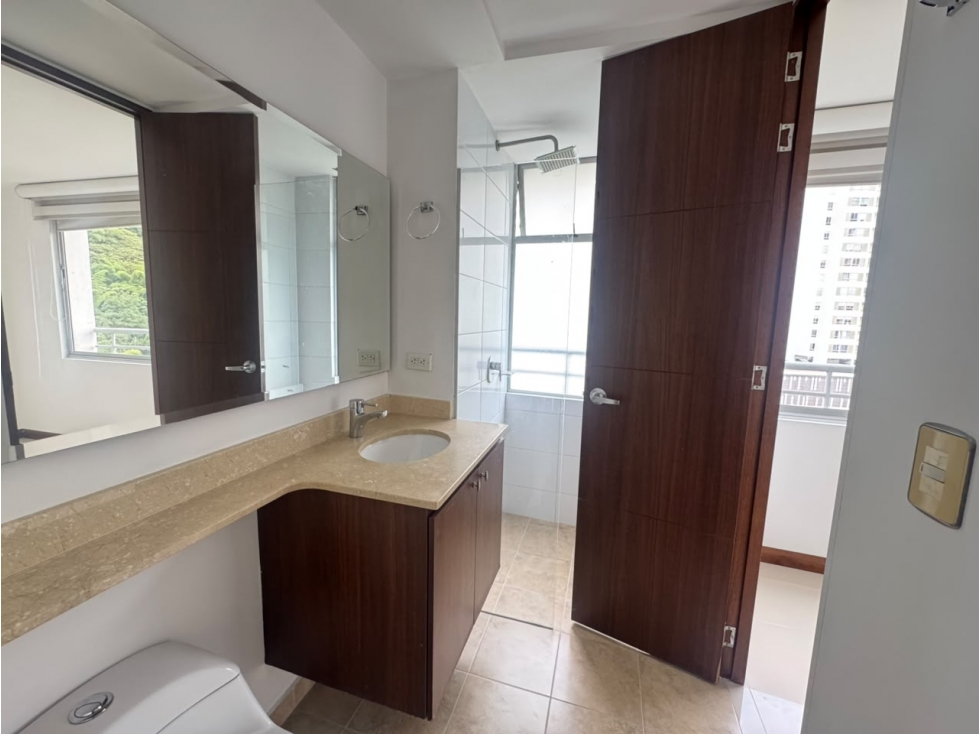 ARRIENDO APARTAMENTO EN LA LOMA DEL INDIO — foto 5