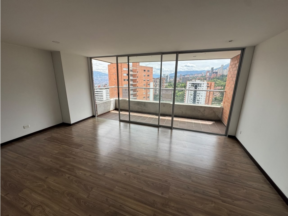 APARTAMENTO EN RENTA LOMA DEL ESMERALDAL. ENVIGADO