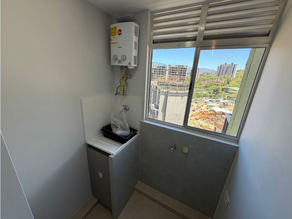 ARRIENDO APARTAMENTO EN SANTA ANA BELLO — foto 4