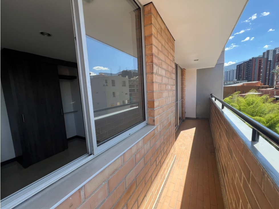 ARRIENDO APARTAMENTO SECTOR PARQUE. — foto 4