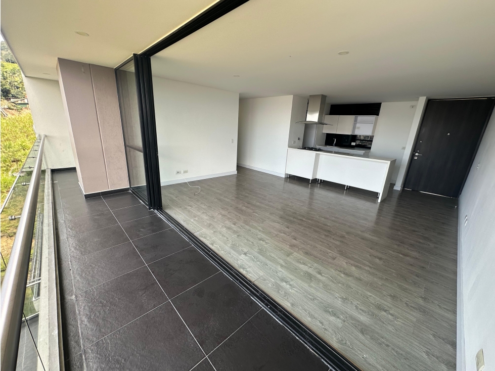 RENTO APARTAMENTO EN SABANETA PARTE ALTA CON EXCELENTE VISTA — foto 5