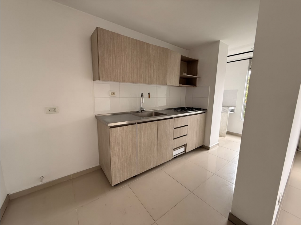 RENTO APARTAMENTO EN SABANETA PARTE PLANA CERCA A MAYORCA — foto 5