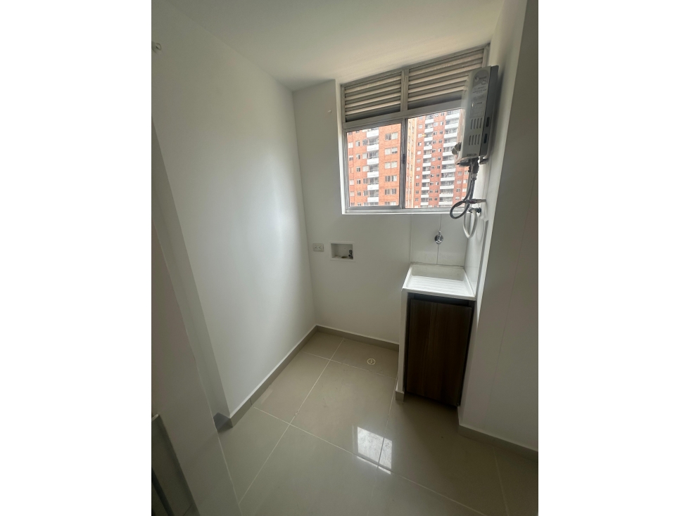 RENTO APARTAMENTO EN SABANETA PARTE PLANA — foto 5
