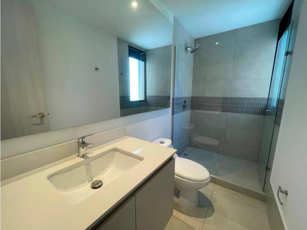 APARTAMENTO EN ARRIENDO EN CASTROPOOL — foto 5
