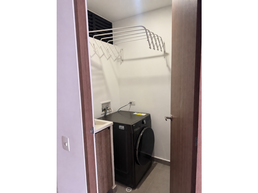 Apartamento en renta ENVIGADO LOMA DEL ESCOBERO — foto 5