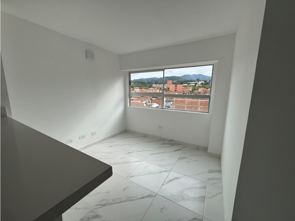 Apartamento en arriendo en barrio cristobal — foto 3