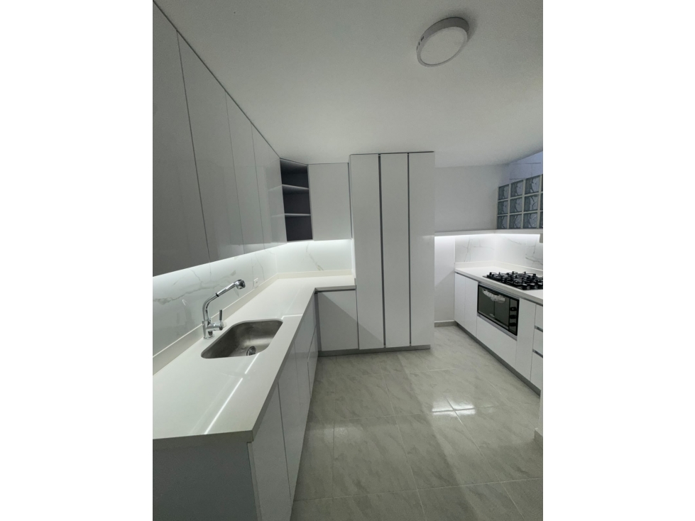 Casa duplex en arriendo en santa monica — foto 3