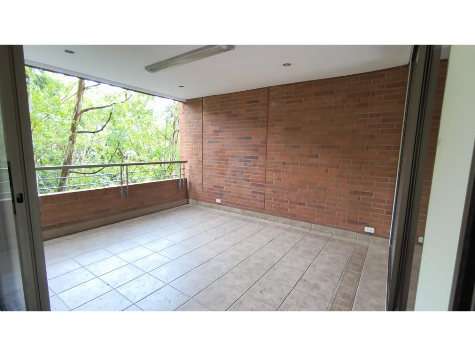 ARRIENDO APARTAMENTO POBLADOS - LA SUPERIOR