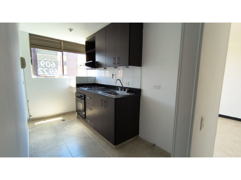 ARRIENDO APARTAMENTO POBLADO CASTROPOL — foto 6