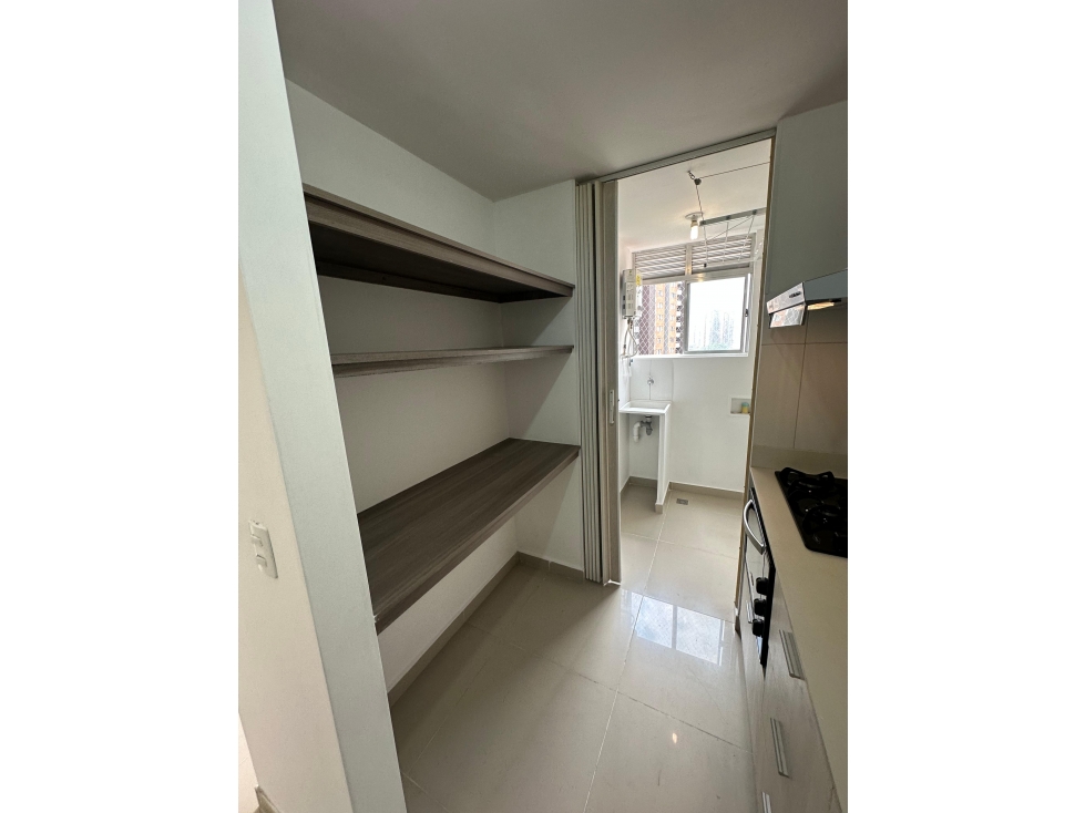 RENTO APARTAMENTO EN SABANETA UNIDAD RIO SECRETO — foto 5