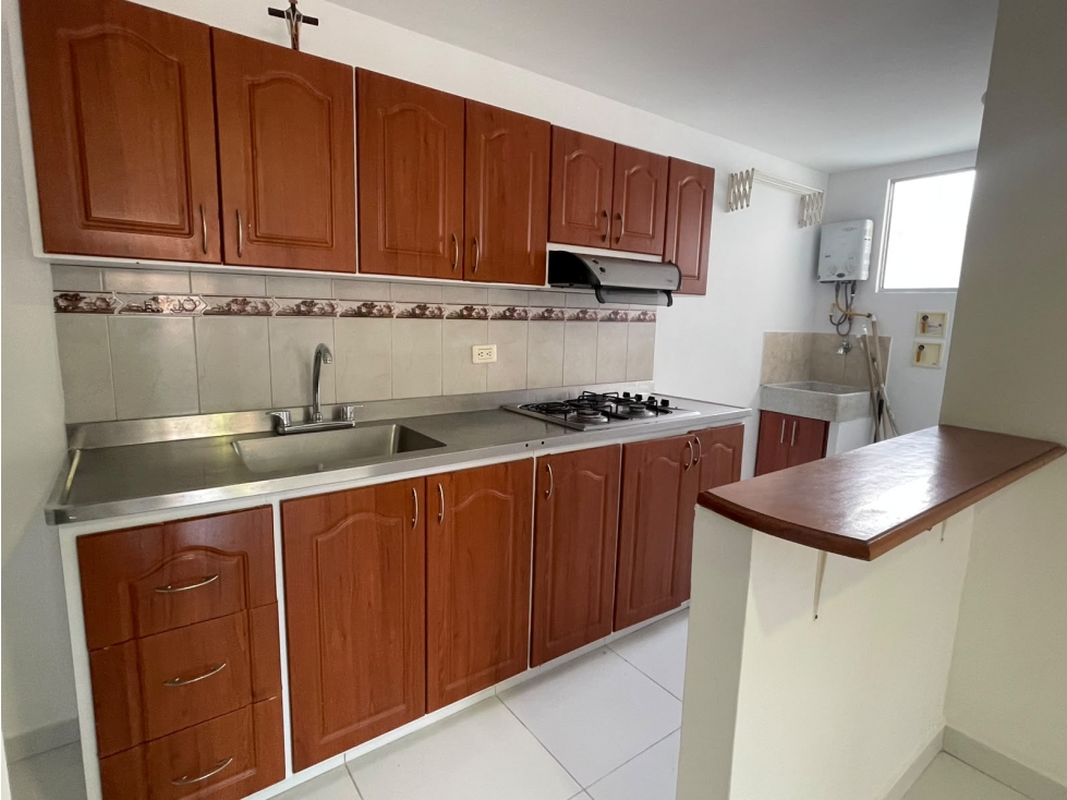 ARRIENDO APARTAMENTO CIUDAD DEL RIO