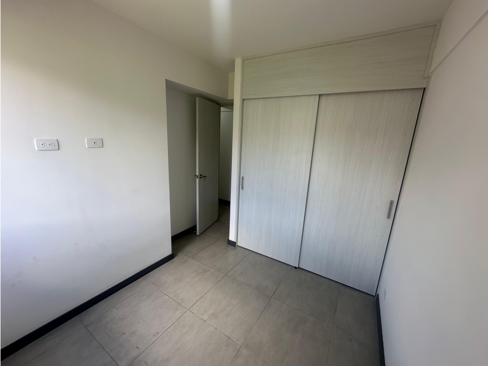 RENTO APARTAMENTO EN SABANETA UNIDAD DUBLIN — foto 6