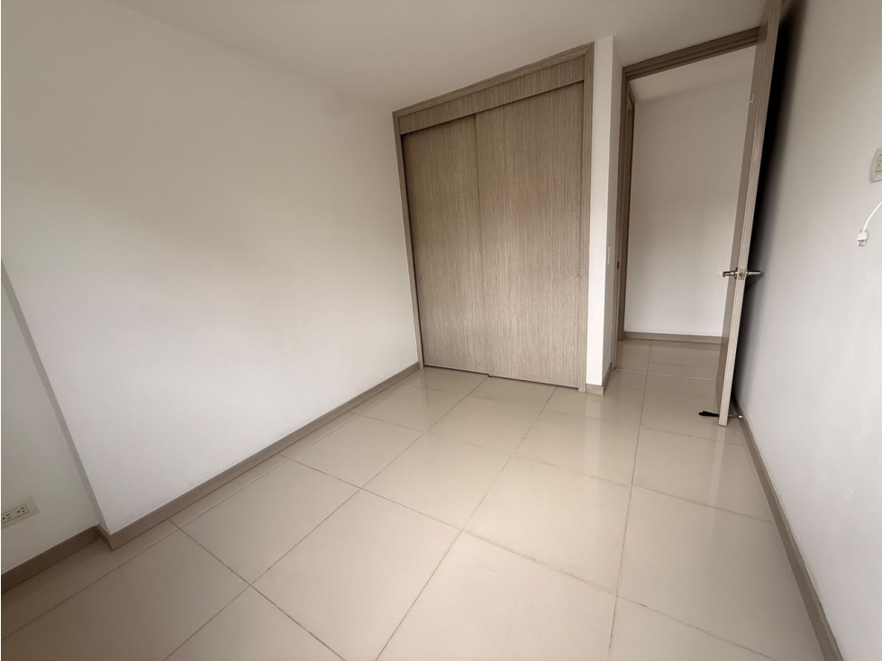 RENTO APARTAMENTO EN SABANETA PARTE PLANA CERCA A MAYORCA — foto 6