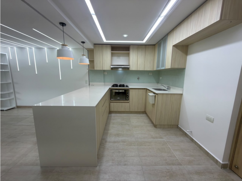 Arriendo apartamento Loma de los Bernal
