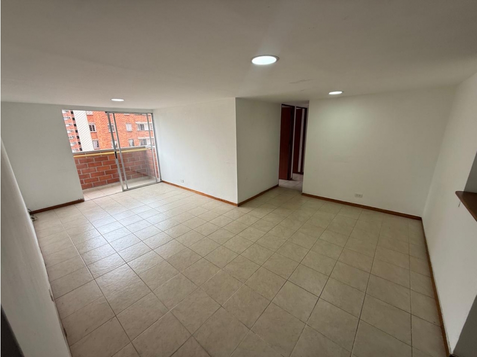 Apartamento en arriendo en los colores — foto 4