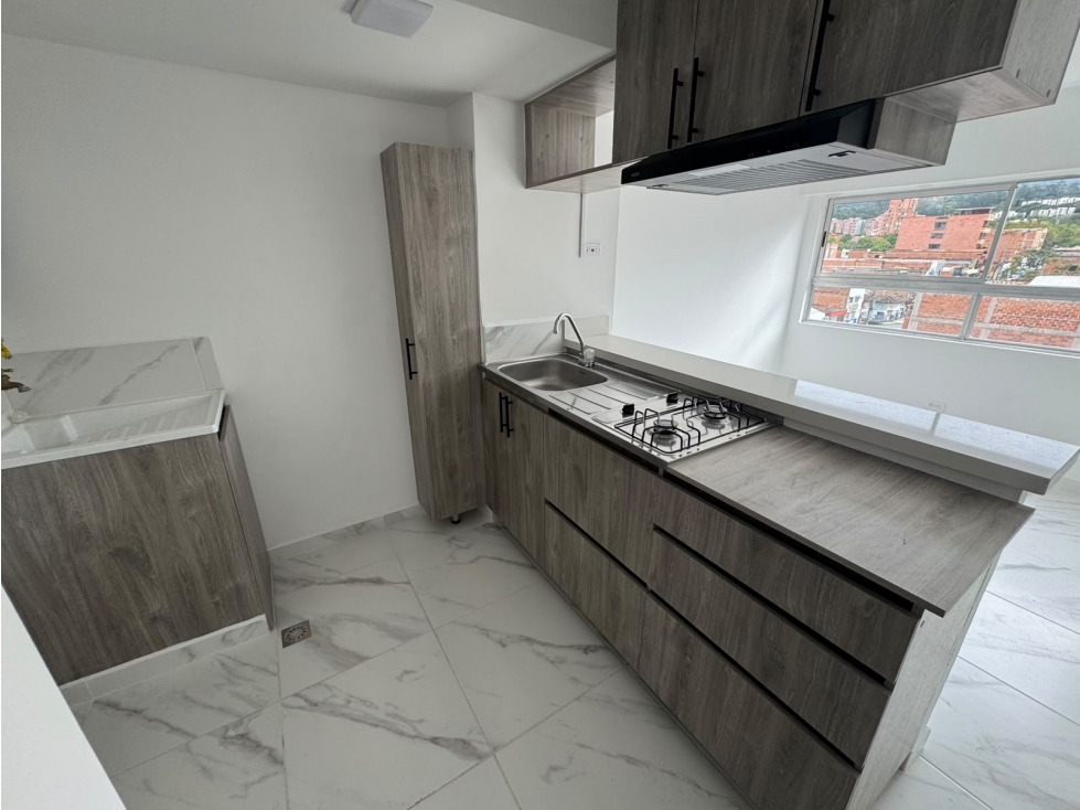 Apartamento en arriendo en barrio cristobal