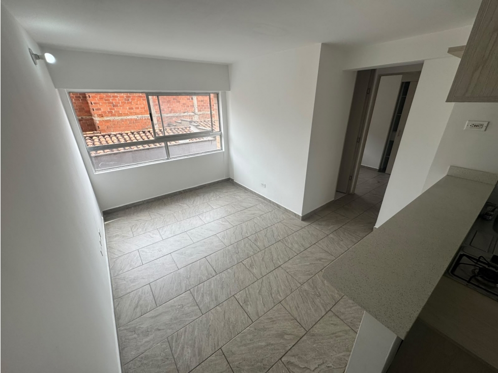Apartamento en arriendo en Barrio cristobal — foto 2