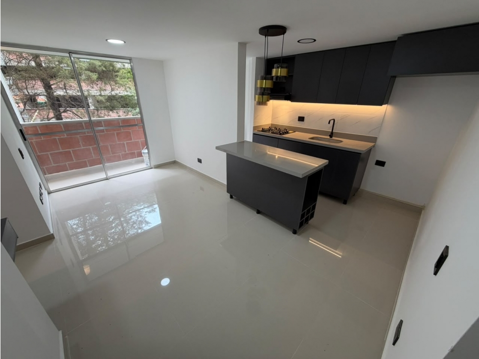 ARRIENDO APARTAMENTO EN SANTA ANA BELLO — foto 2