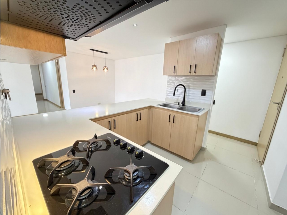 APARTAMENTO EN ARRIENDO SAN JOSE PARTE BAJA -SABANETA — foto 2