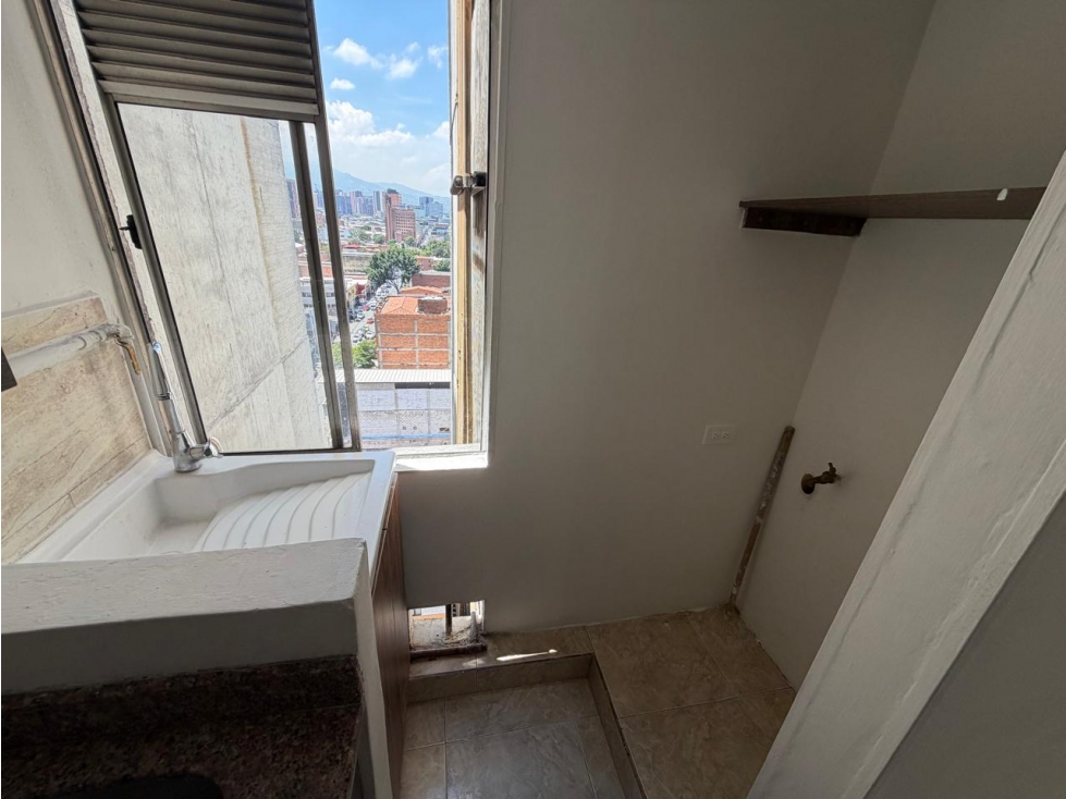 APARTAMENTO EN ARRIENDO - CENTRO CANDELARIA — foto 5