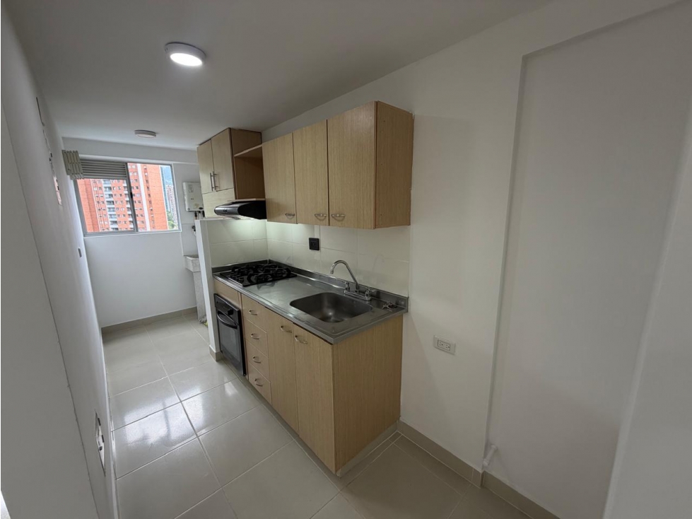 APARTAMENTO EN ARRIENDO EN SAN REMO -SABANETA — foto 2