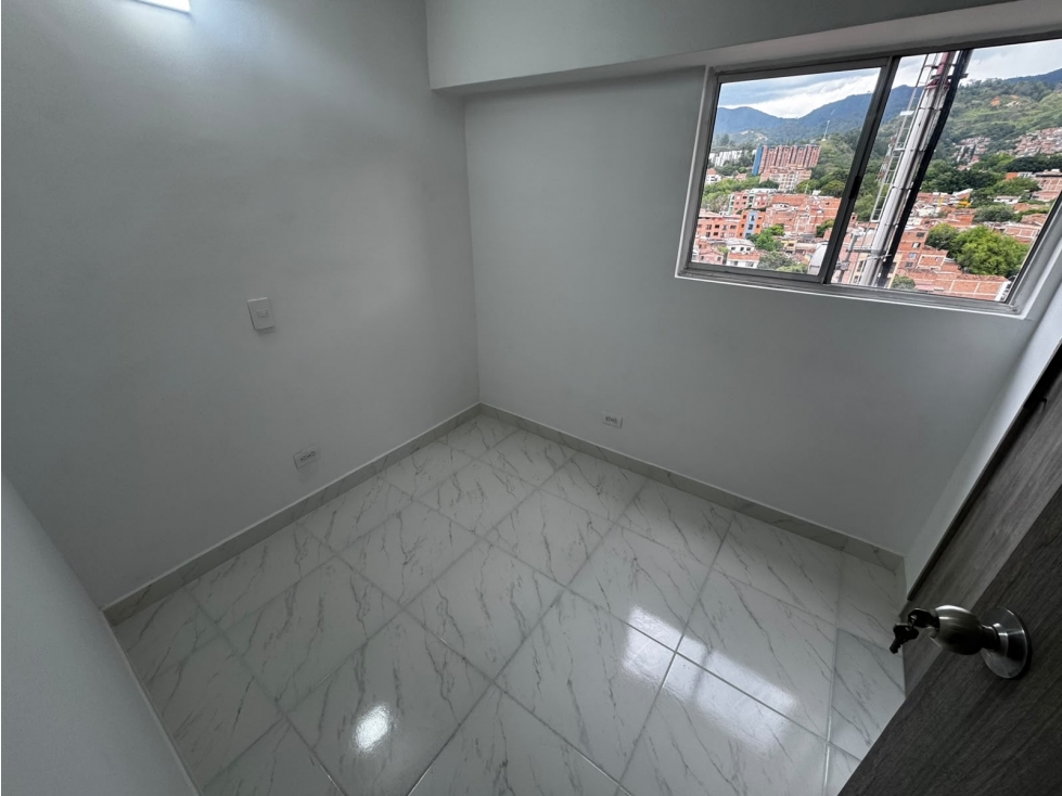Apartamento en Arriendo Barrio Cristobal — foto 6