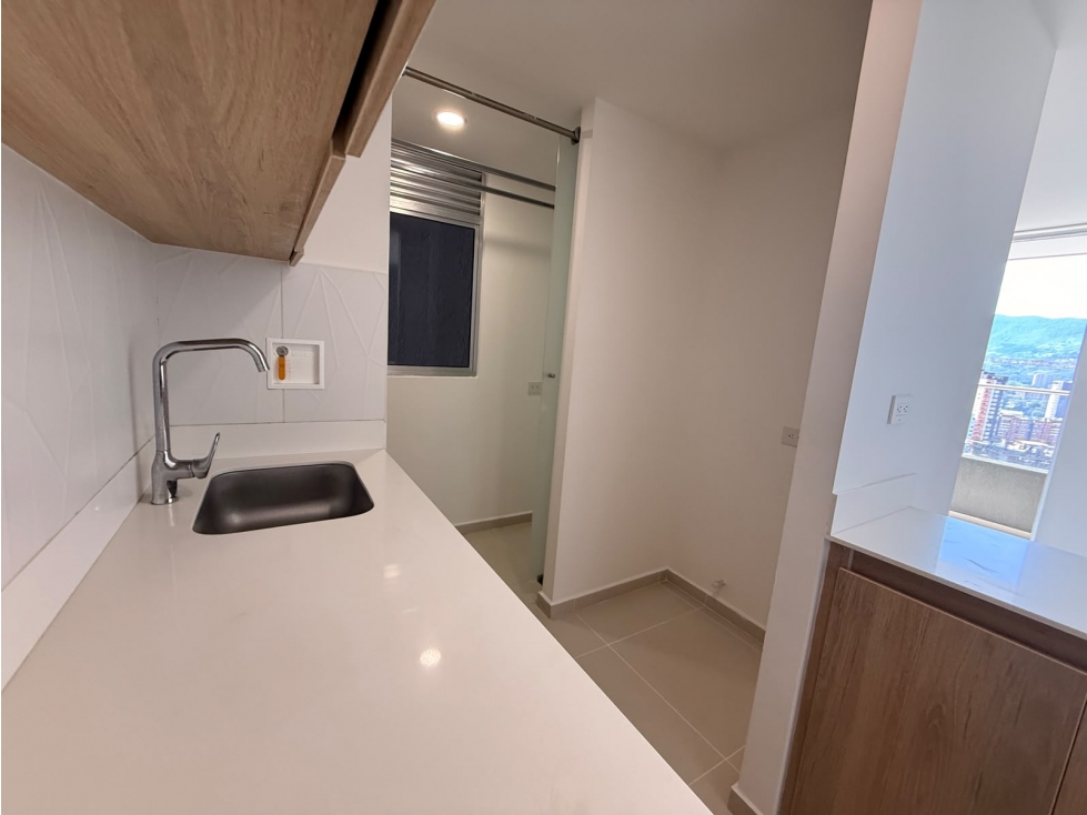 ARRIENDO APARTAMENTO SECTOR ZARATOGA. — foto 3