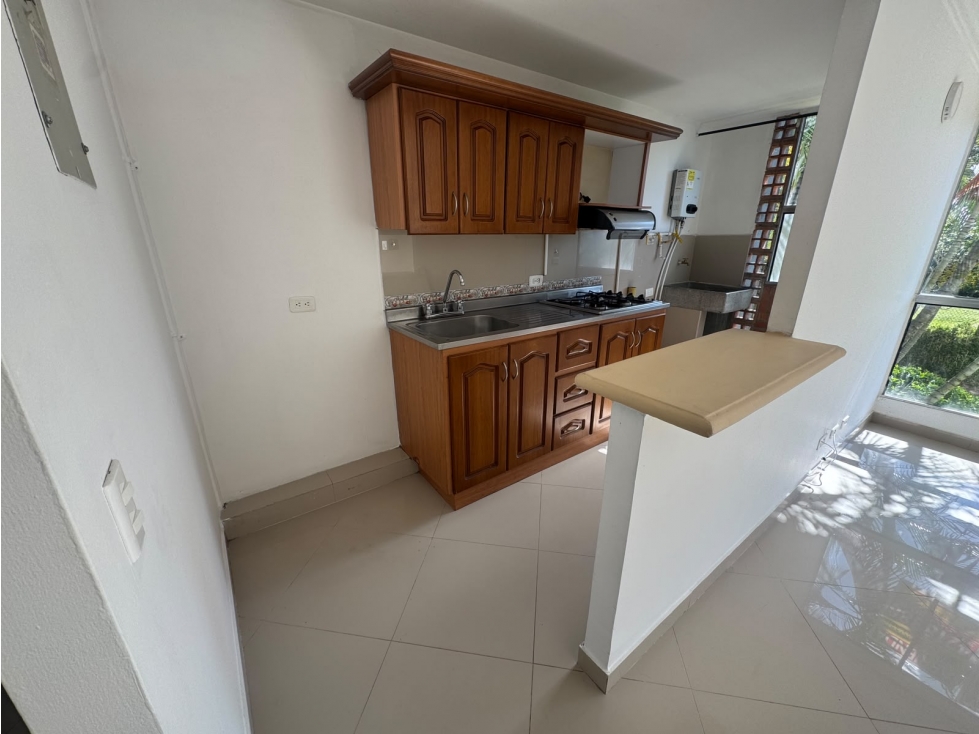 Apartamento en arriendo en calasanz parte baja