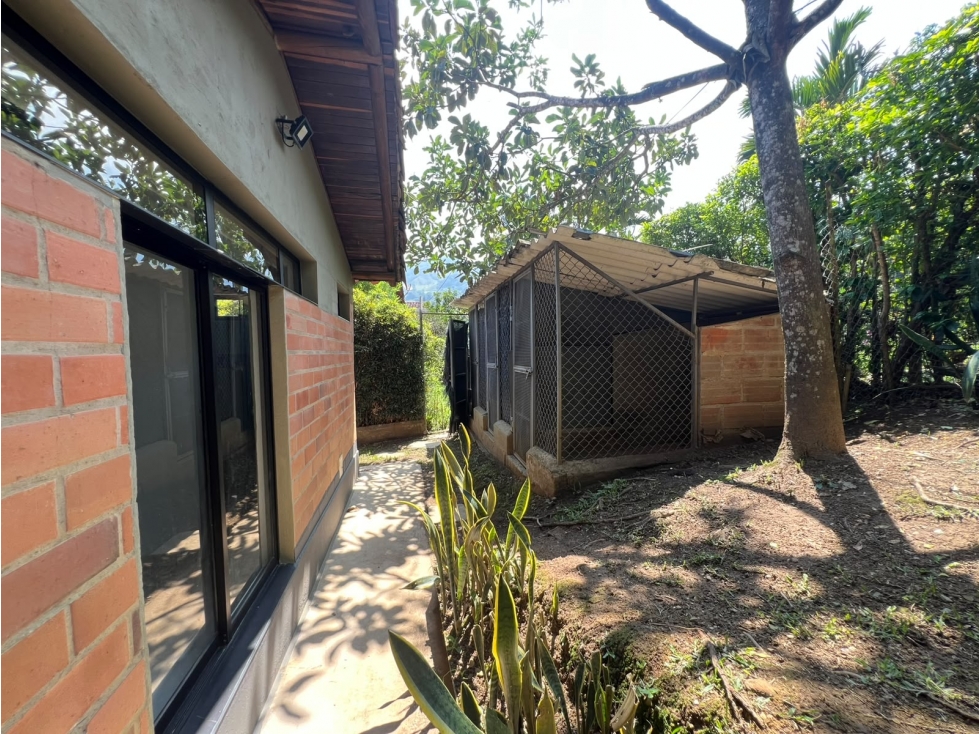 ARRIENDO CASA FINCA SECTOR LA DOCTORA. - 4